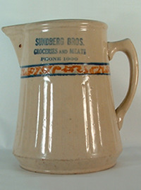 Click photo to see larger pic of Red Wing Stoneware